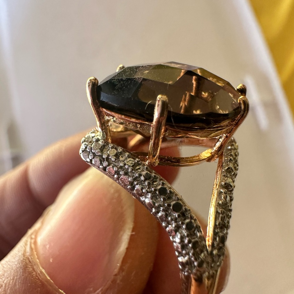 China Gold Amethyst Purple/White cut up stones Ring Size 8.